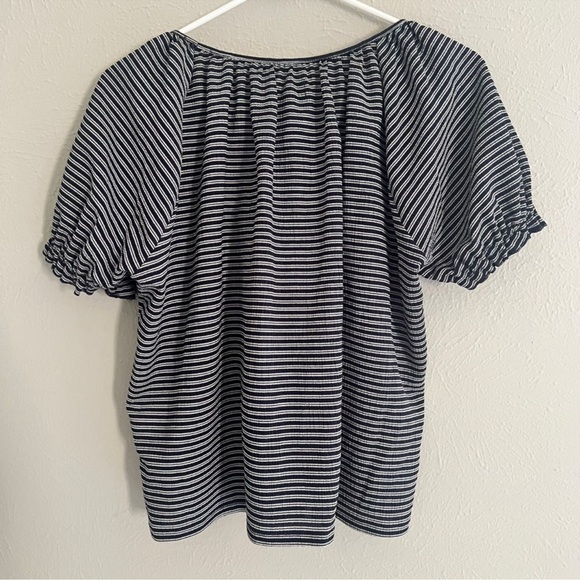 Madewell Texture and Thread Stripe NWT
Rouched Neck and Sleeves Top - Picture 9 of 12